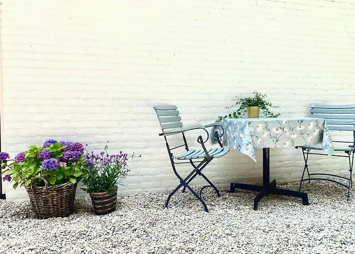 Zelfstandige Met Hottub *