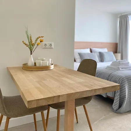 Zelfstandige Met Hottub شقة *