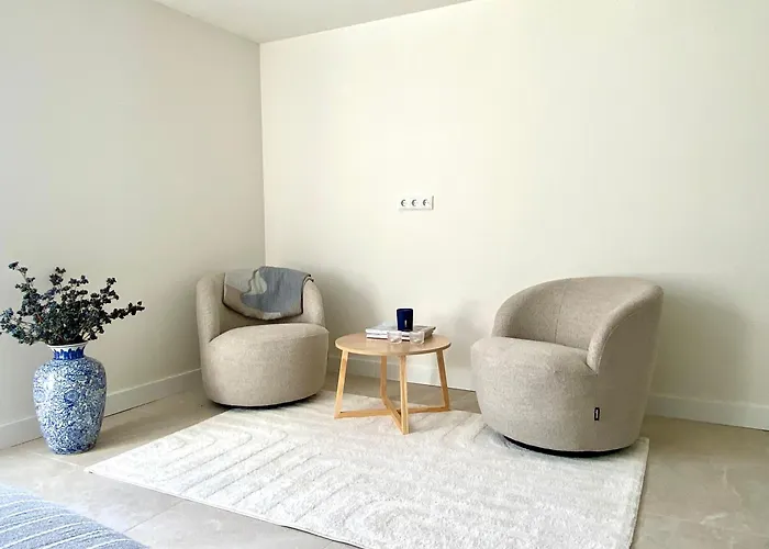 Zelfstandige Met Hottub *